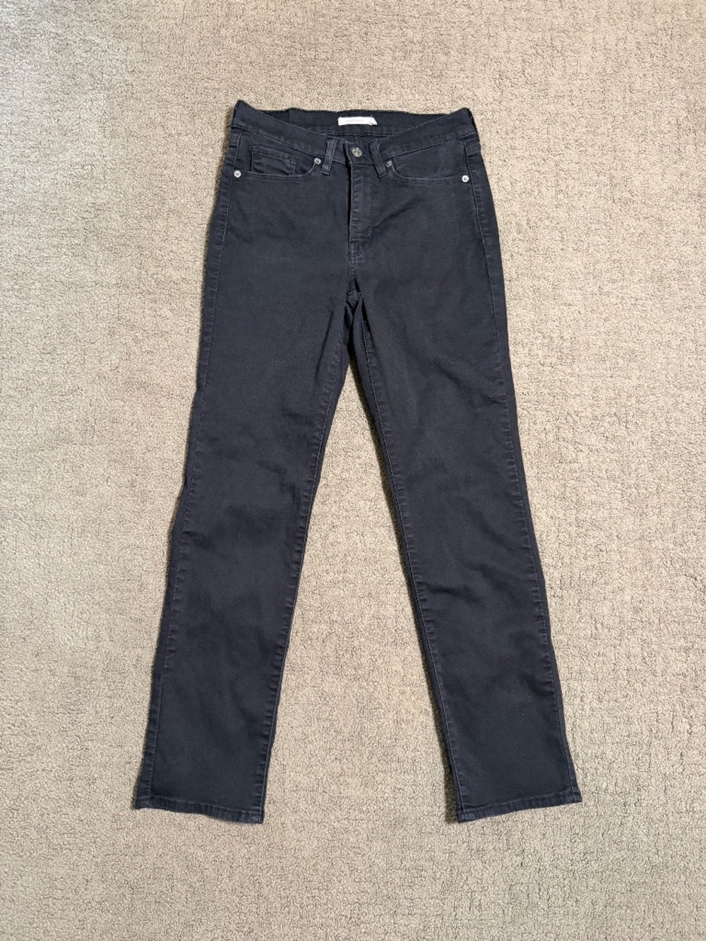 Levi’s Women’s Classic Straight Leg Jeans Black Size 4